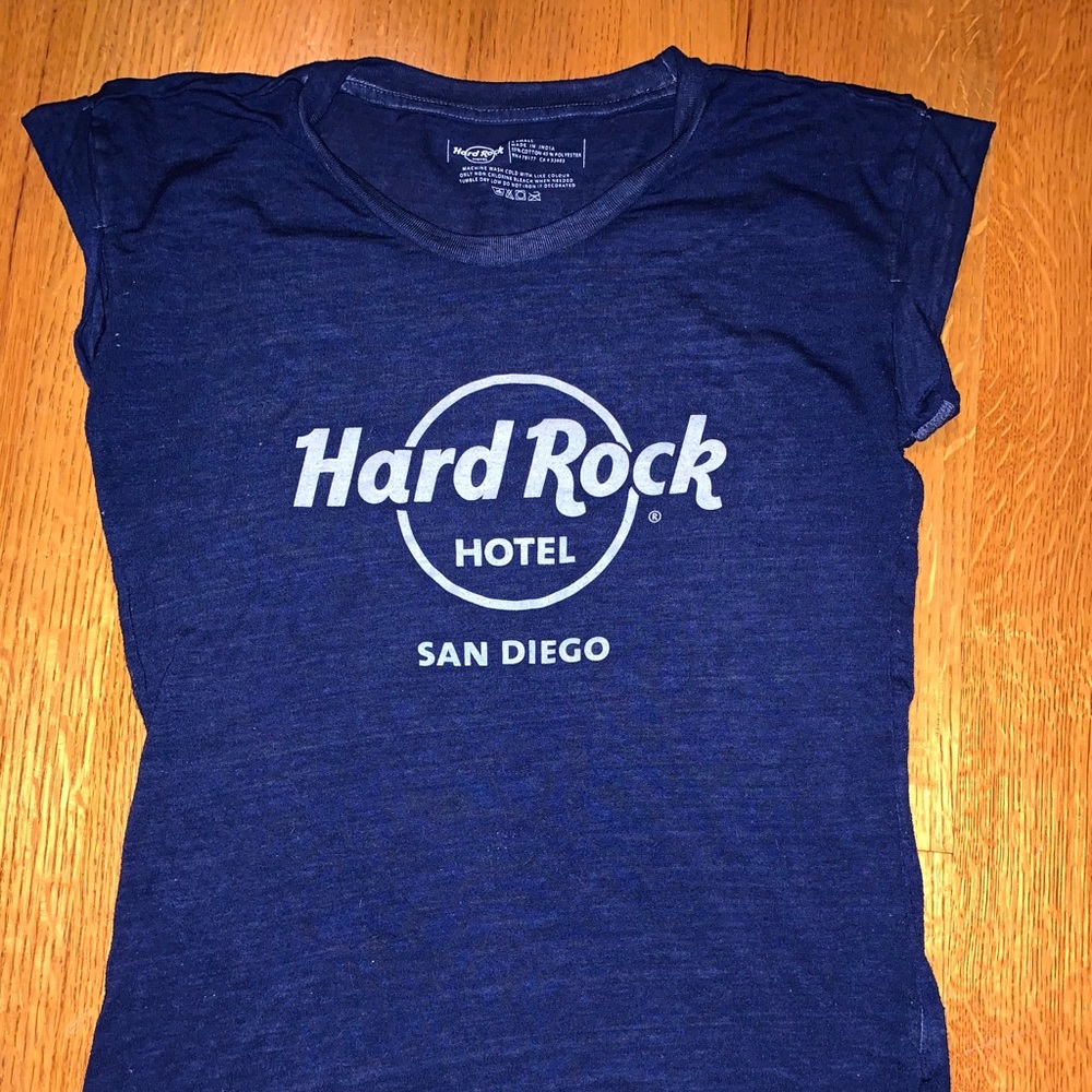 Hard Rock Cafe Top